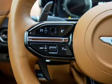 ASTON MARTIN NG V8 Vantage Coupé