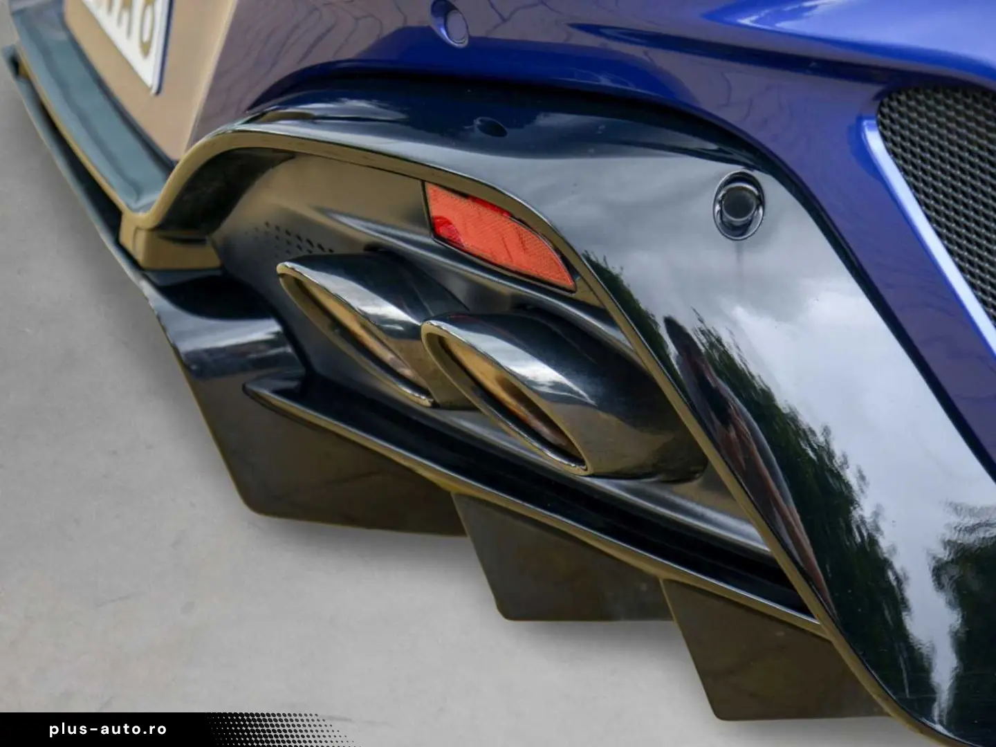 ASTON MARTIN NG V8 Vantage Coupé