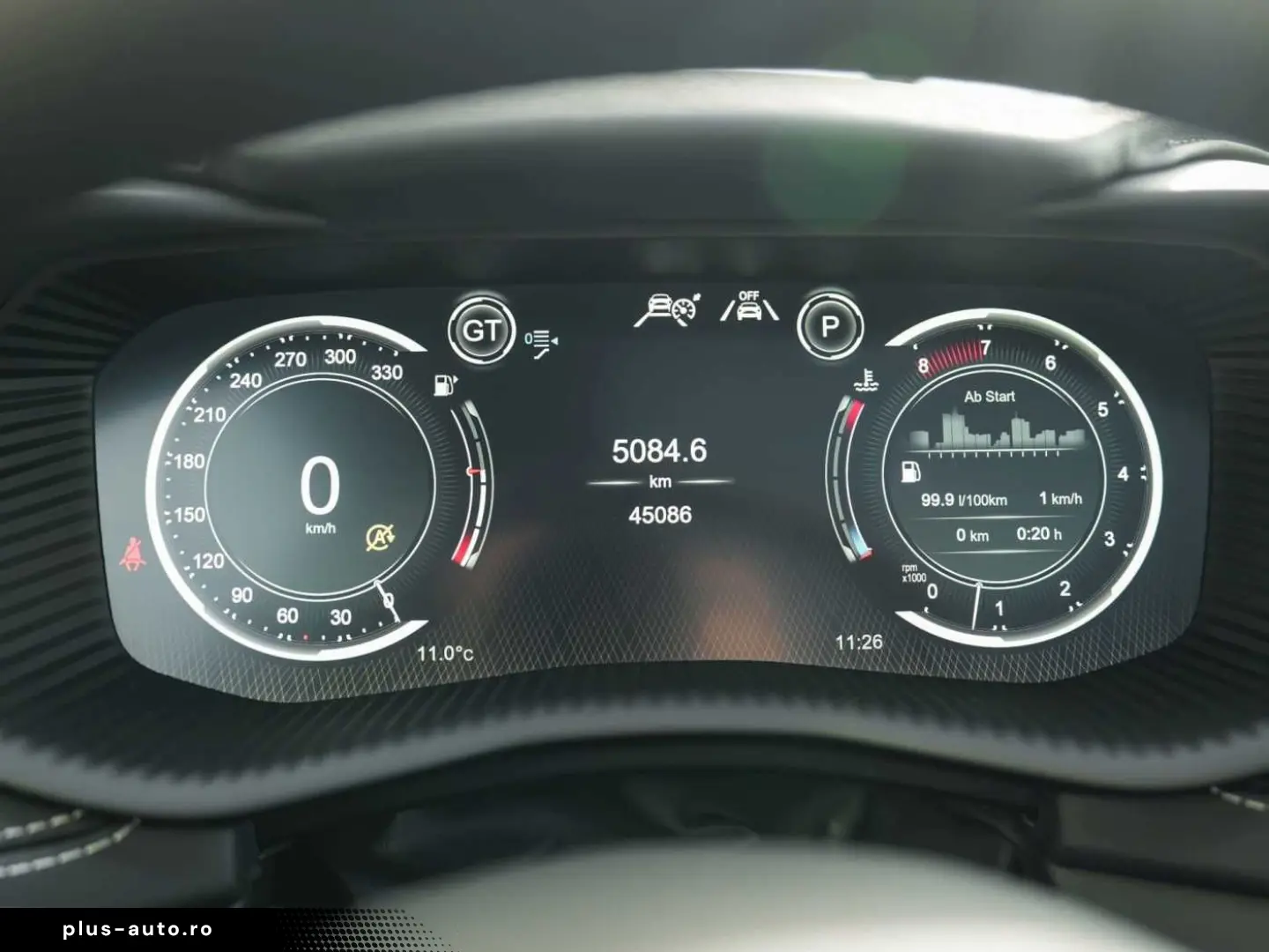 ASTON MARTIN DBX 550