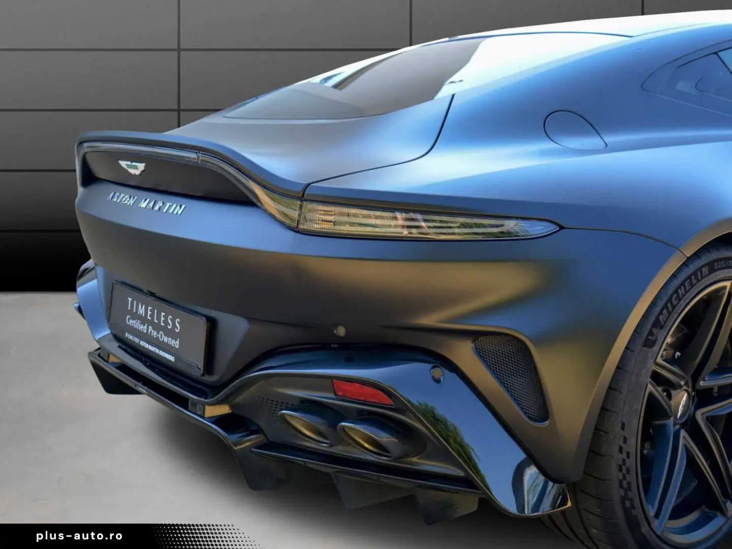 ASTON MARTIN V8 Vantage Coupe