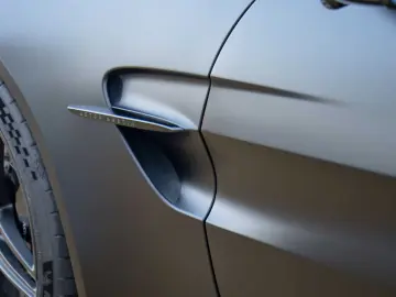 ASTON MARTIN V8 Vantage Coupe