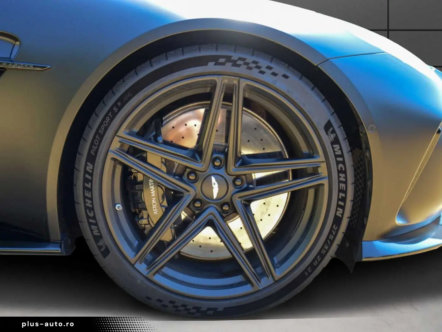 ASTON MARTIN V8 Vantage Coupe