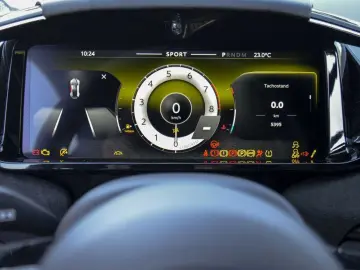 ASTON MARTIN V8 Vantage Coupe