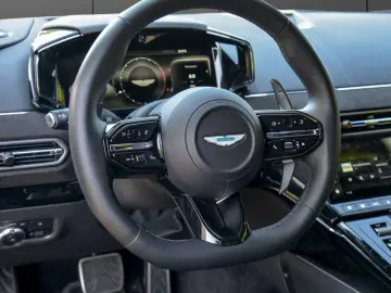 ASTON MARTIN V8 Vantage Coupe