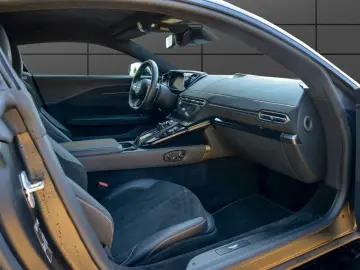 ASTON MARTIN V8 Vantage Coupe