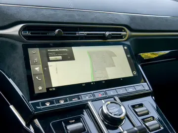 ASTON MARTIN V8 Vantage Coupe