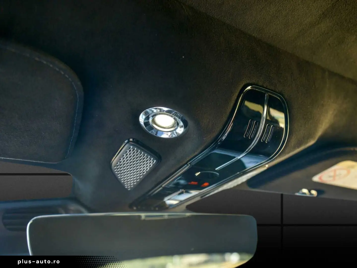 ASTON MARTIN V8 Vantage Coupe