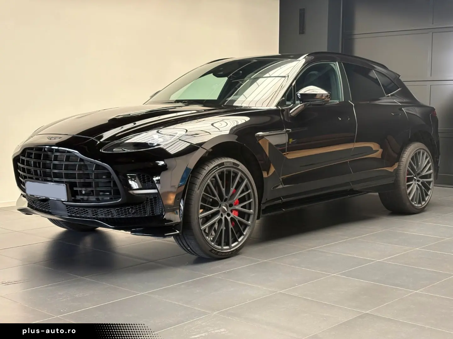 ASTON MARTIN DBX 707 - Onyx Black - Standheizung