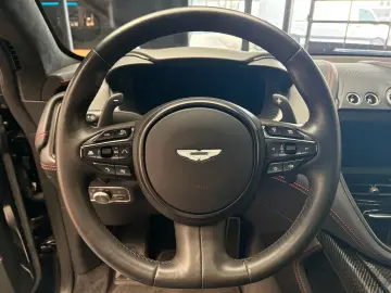 ASTON MARTIN DBX 707 - Onyx Black - Standheizung