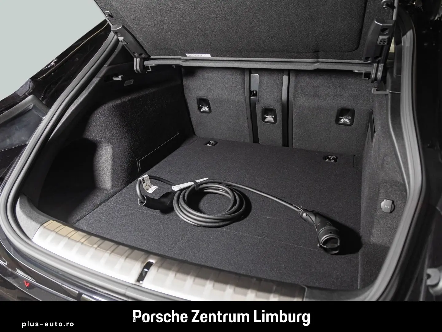 PORSCHE Taycan 4 Cross Turismo LED-Matrix Panoramadach