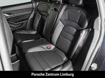 PORSCHE Taycan 4 Cross Turismo LED-Matrix Panoramadach