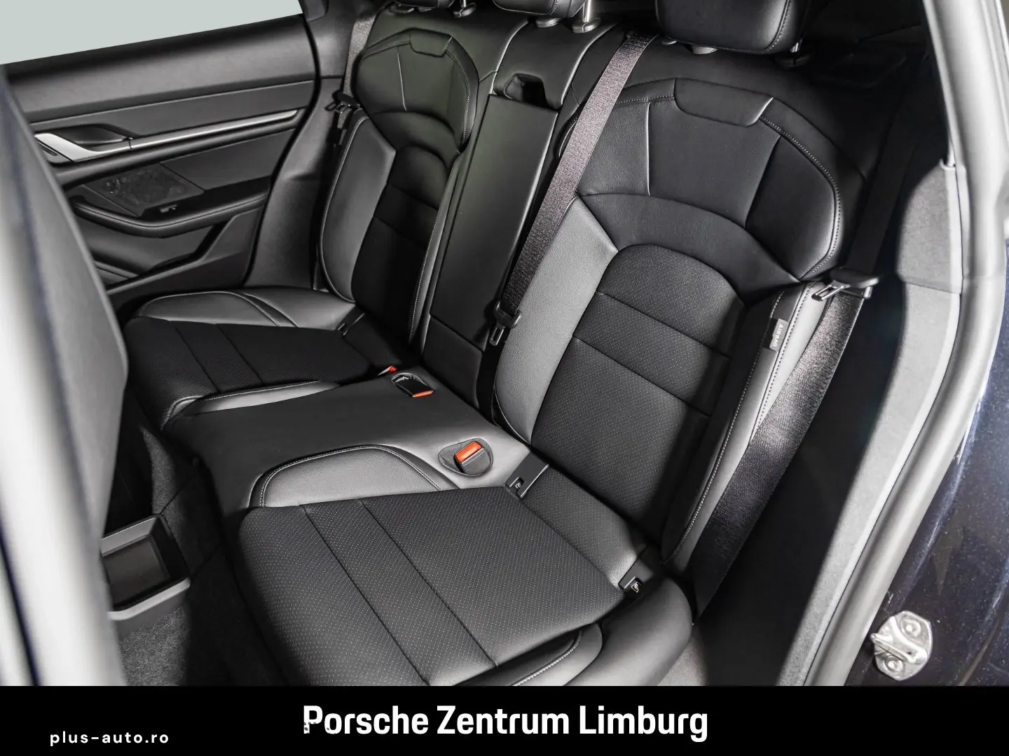 PORSCHE Taycan 4 Cross Turismo LED-Matrix Panoramadach