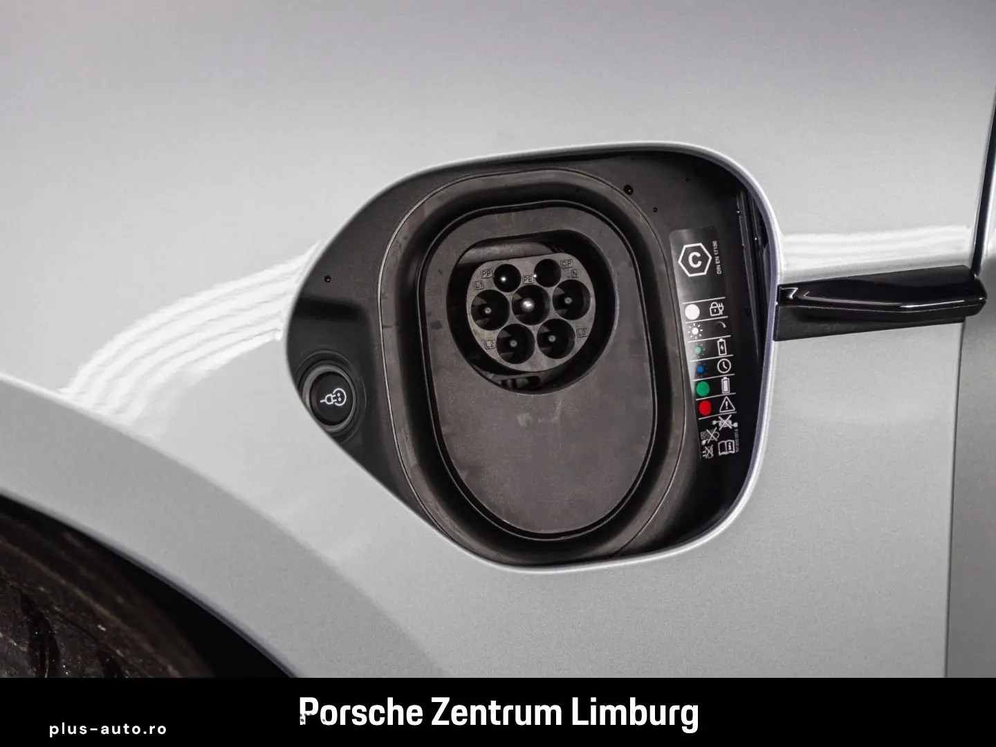 PORSCHE Taycan Sport Turismo LED-Matrix Abstandstempomat