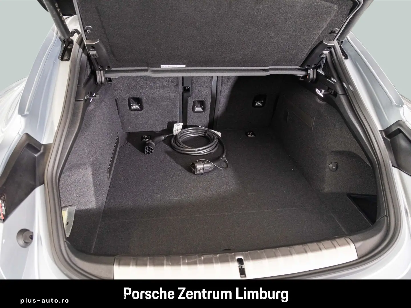 PORSCHE Taycan Sport Turismo LED-Matrix Abstandstempomat