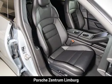 PORSCHE Taycan Sport Turismo LED-Matrix Abstandstempomat