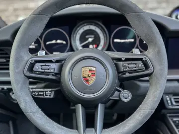 PORSCHE 992 TARGA 4 GTS-1.HAND-19%-LIFT-APPROVED-MÜNCHEN