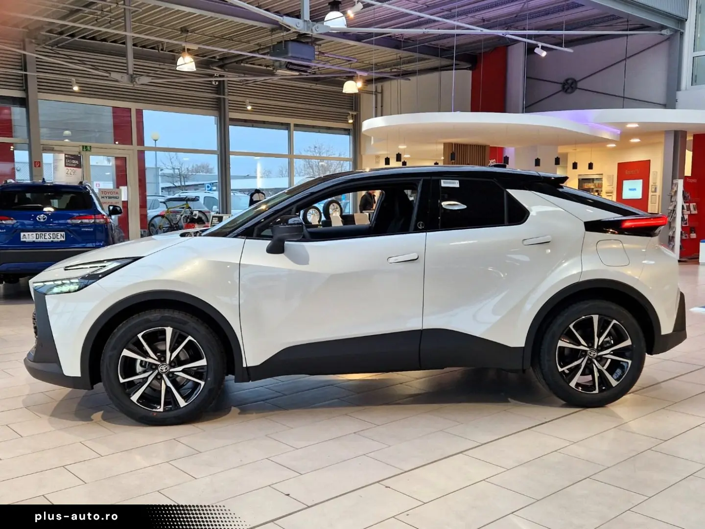 TOYOTA C-HR 2 0 Hybrid Plug-In Team ACC LED Navi