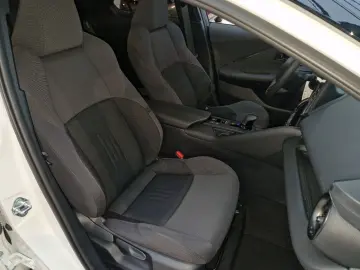 TOYOTA C-HR 2 0 Hybrid Plug-In Team ACC LED Navi