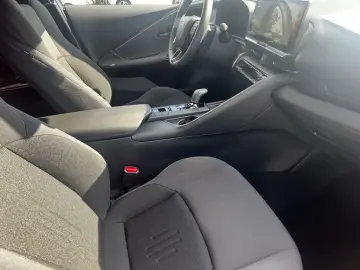 TOYOTA C-HR 2.0 Plug-In Teamplayer  Technik-Paket