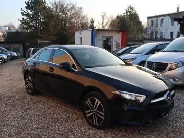 MERCEDES-BENZ Limousine A 250 e Navi Klima Leder 1.Hand