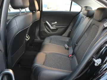 MERCEDES-BENZ Limousine A 250 e Navi Klima Leder 1.Hand