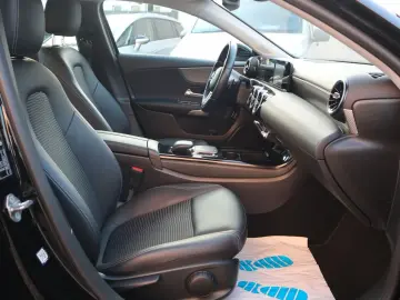 MERCEDES-BENZ Limousine A 250 e Navi Klima Leder 1.Hand