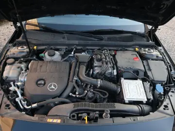 MERCEDES-BENZ Limousine A 250 e Navi Klima Leder 1.Hand