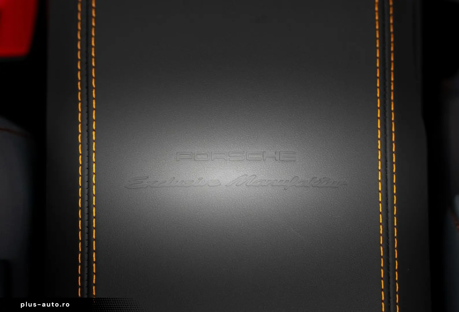 Porsche 992 911 Carrera 4 GTS Cabriolet Lift Burmester