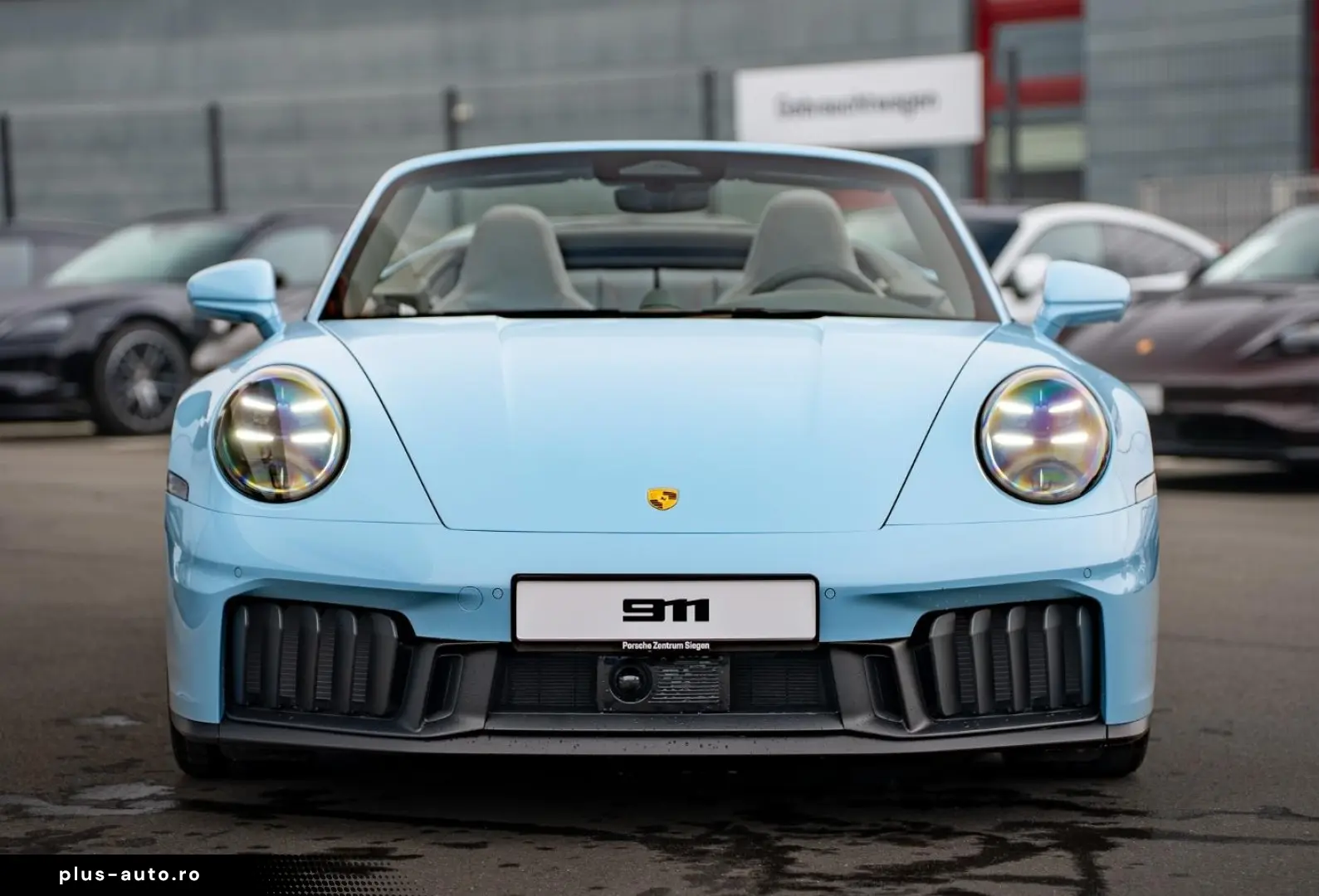 Porsche 992 911 Carrera 4 GTS Cabriolet Lift Burmester