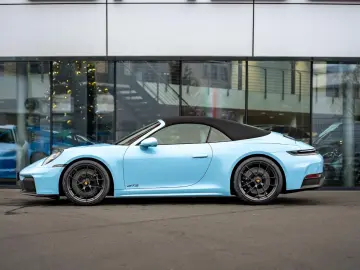 Porsche 992 911 Carrera 4 GTS Cabriolet Lift Burmester
