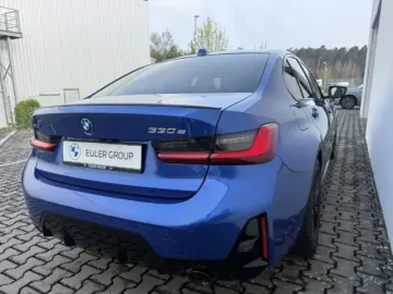 BMW 330 e xDrive M Sport Pro PANO LCProf SHZ