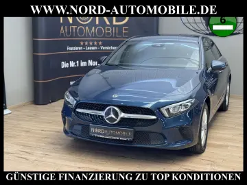 MERCEDES-BENZ A 250 e Limousine Style LED Navi AHK Kamera