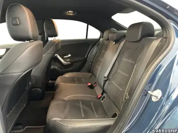 MERCEDES-BENZ A 180 AMG Line Limousine Night-P.