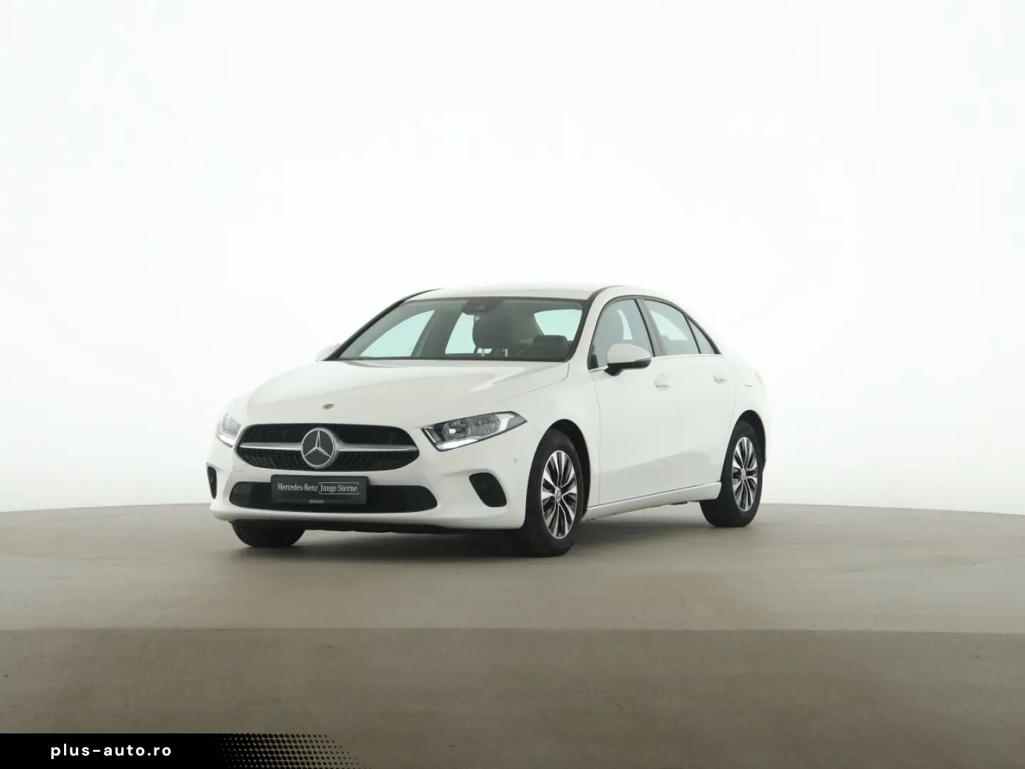 MERCEDES-BENZ A 200 d Limousine Style MBUX AHK Navi Park