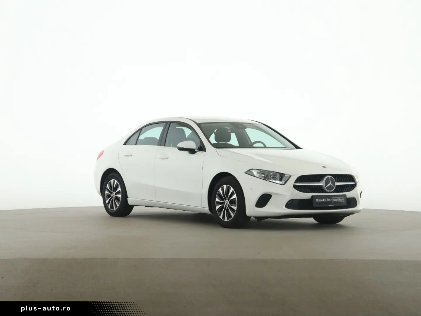 MERCEDES-BENZ A 200 d Limousine Style MBUX AHK Navi Park