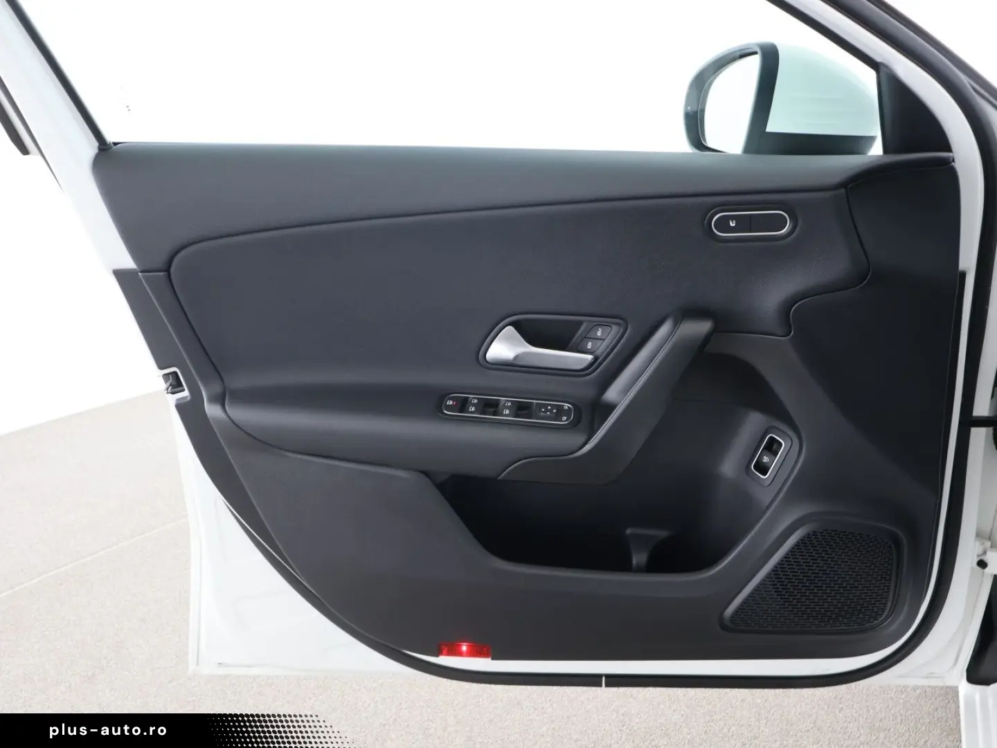 MERCEDES-BENZ A 200 d Limousine Style MBUX AHK Navi Park