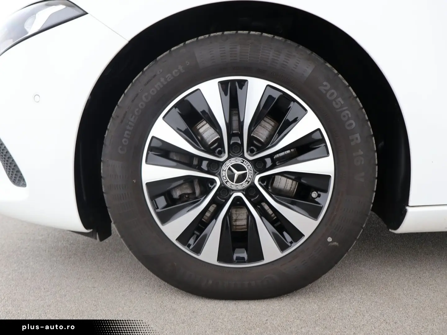 MERCEDES-BENZ A 200 d Limousine Style MBUX AHK Navi Park