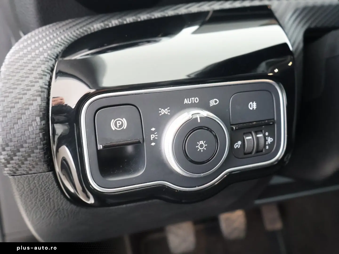 MERCEDES-BENZ A 200 d Limousine Style MBUX AHK Navi Park