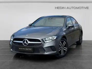 MERCEDES-BENZ A 250 e Limousine LEDER MBUX SHZ TEMP KAM PANO