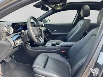 MERCEDES-BENZ A 250 e Limousine LEDER MBUX SHZ TEMP KAM PANO