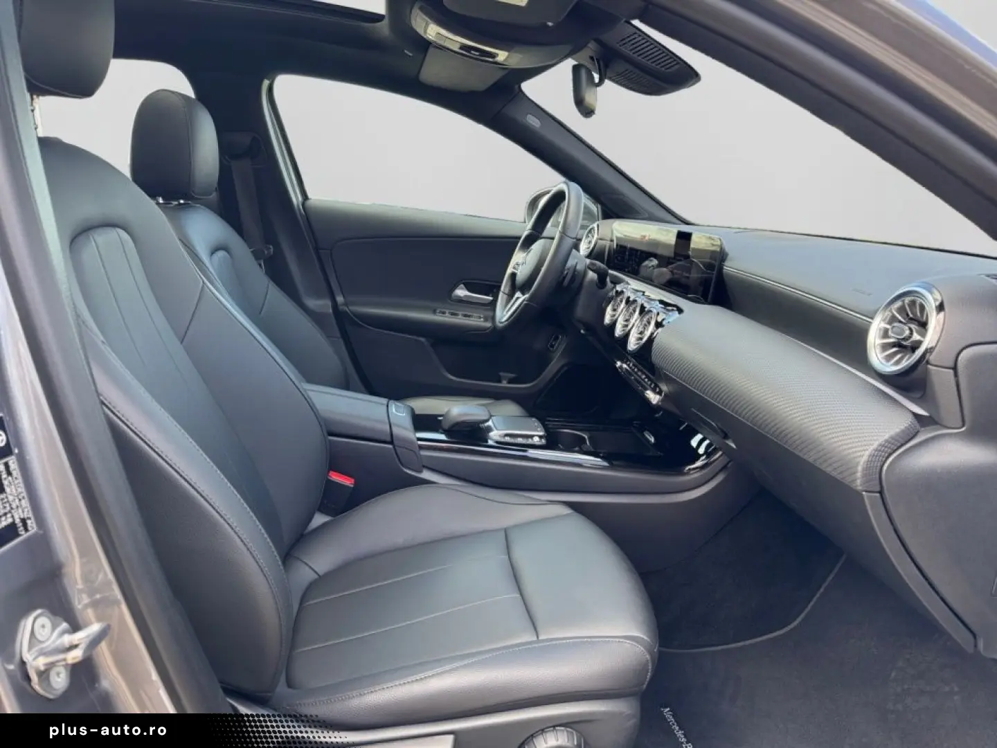 MERCEDES-BENZ A 250 e Limousine LEDER MBUX SHZ TEMP KAM PANO