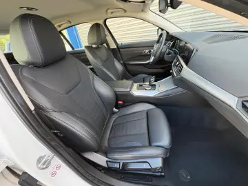 BMW 330 e xDrive Sport Line 360 KAM AHK LED NAVI