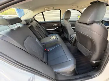 BMW 330 e xDrive Sport Line 360 KAM AHK LED NAVI