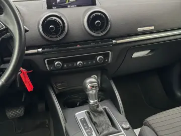 Audi A3 2018 1.5 Benzina