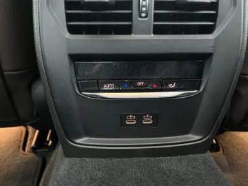 BMW 330e  xDrive Schiebedach