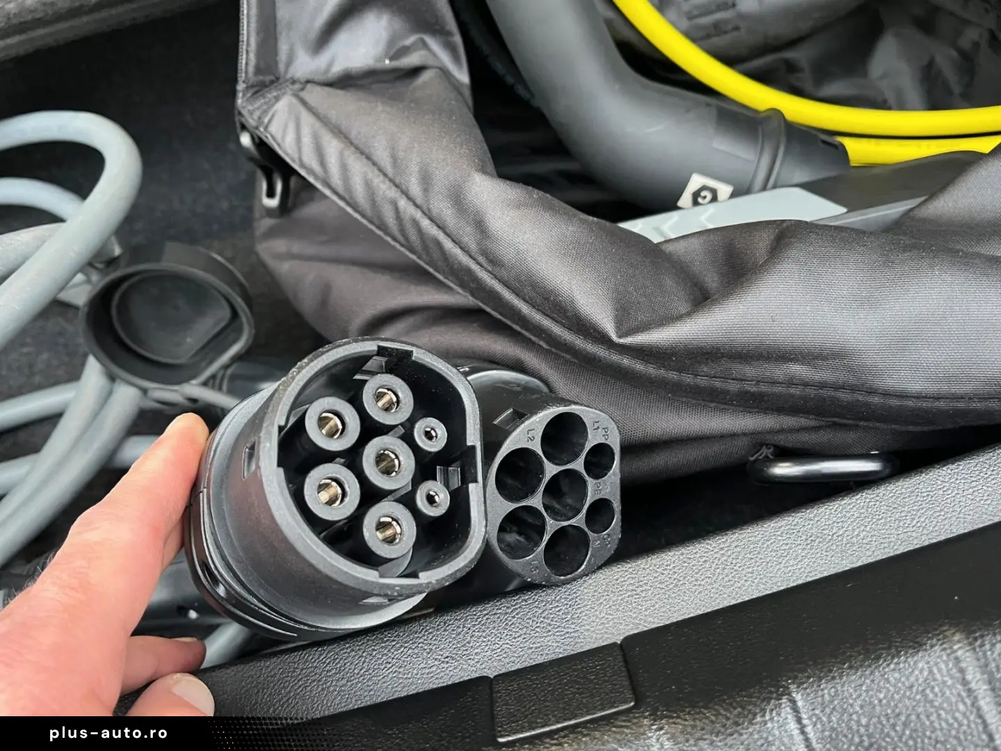 BMW 330e  xDrive Schiebedach