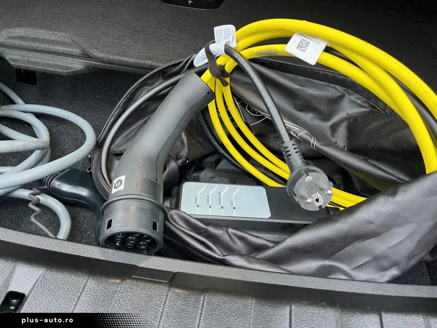 BMW 330e  xDrive Schiebedach