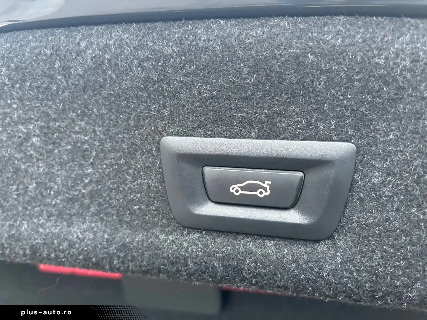 BMW 330e  xDrive Schiebedach