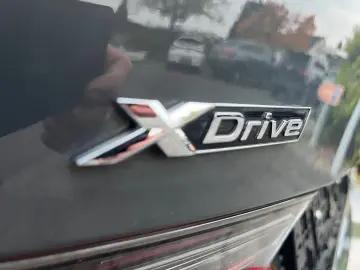 BMW 330e  xDrive Schiebedach