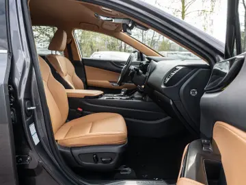 LEXUS NX 450h   Business el. Heckklappe  el. Sitze LED